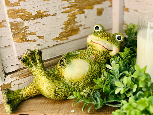 Charmander the Frog (Sitter)