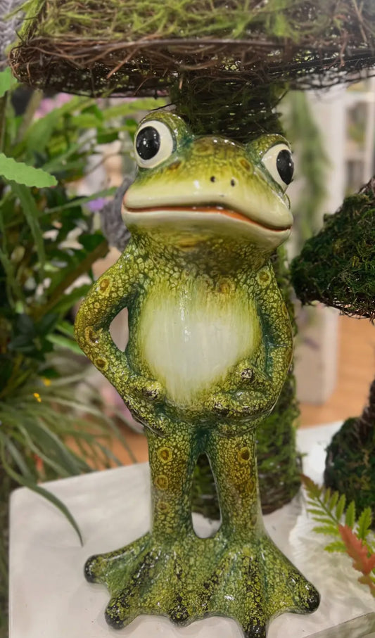 Pepe the Frog (Sitter)