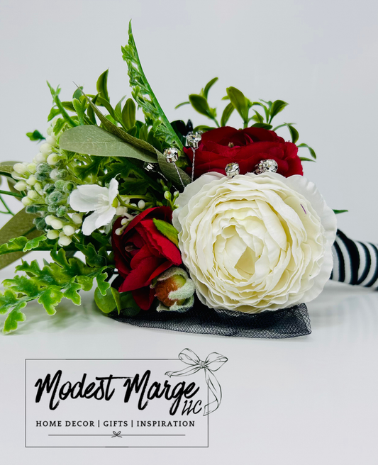 Floral, Candles & Gift Card Gift Set